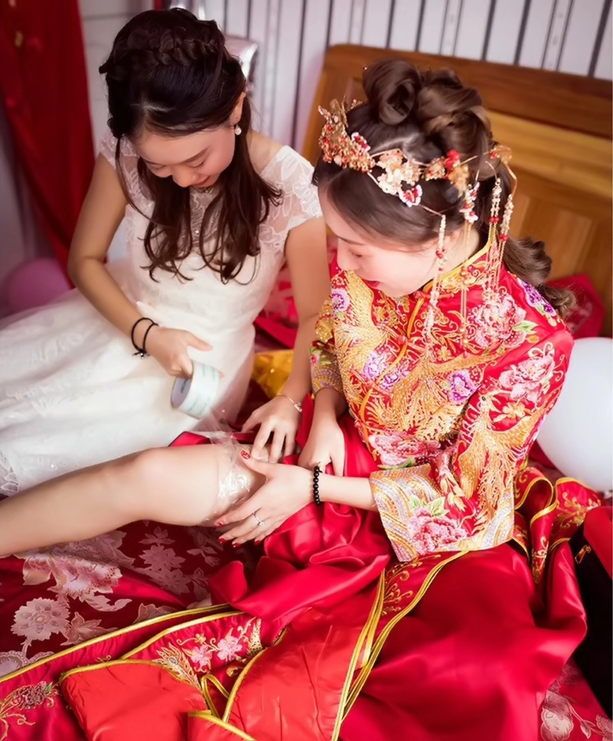 武汉 婚礼跟拍-武汉婚礼跟拍揭秘:真情流露,艺术个性共舞
