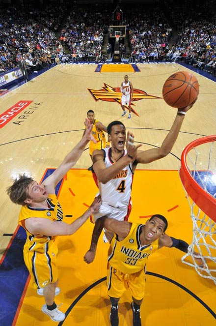 nba 四步上篮规则-NBA四步上篮:技巧挑战!谁能突破规则桎梏,一步登天?