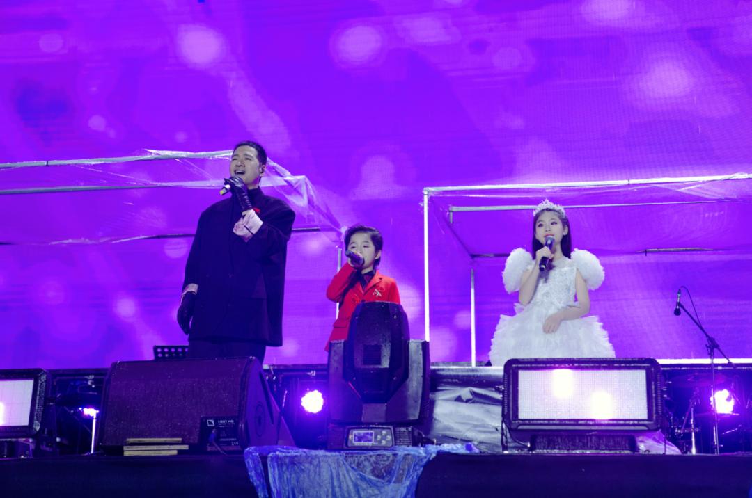 唱歌比赛游戏-音乐大秀！自选曲燃爆舞台，主题曲感动泪目，谁能即兴惊艳？