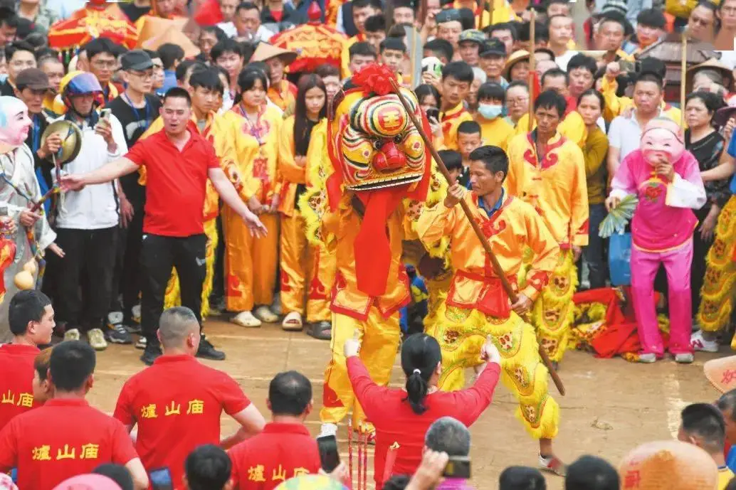 骑大马亲子游戏规则-亲子游戏新玩法!家长孩子齐心协力,挑战骑大马大作战