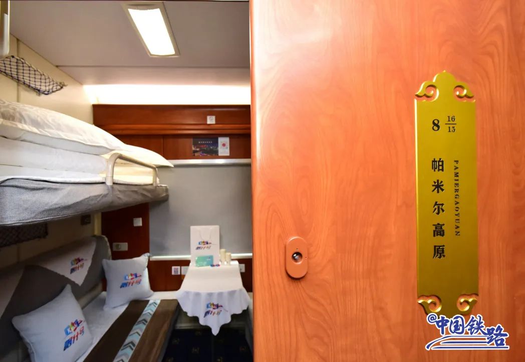 桂林大宇卧铺车图片-桂林大宇卧铺车：舒适体验与山水之旅，探索桂林之美