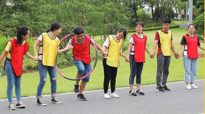 运动小游戏幼儿园_适合运动的小游戏_运动小游戏大全