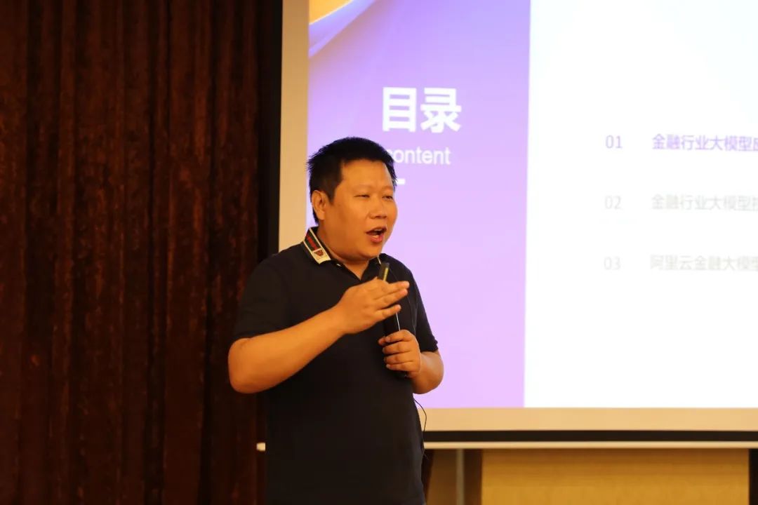 高达类网游：虚拟世界的热血战斗与深厚人情味